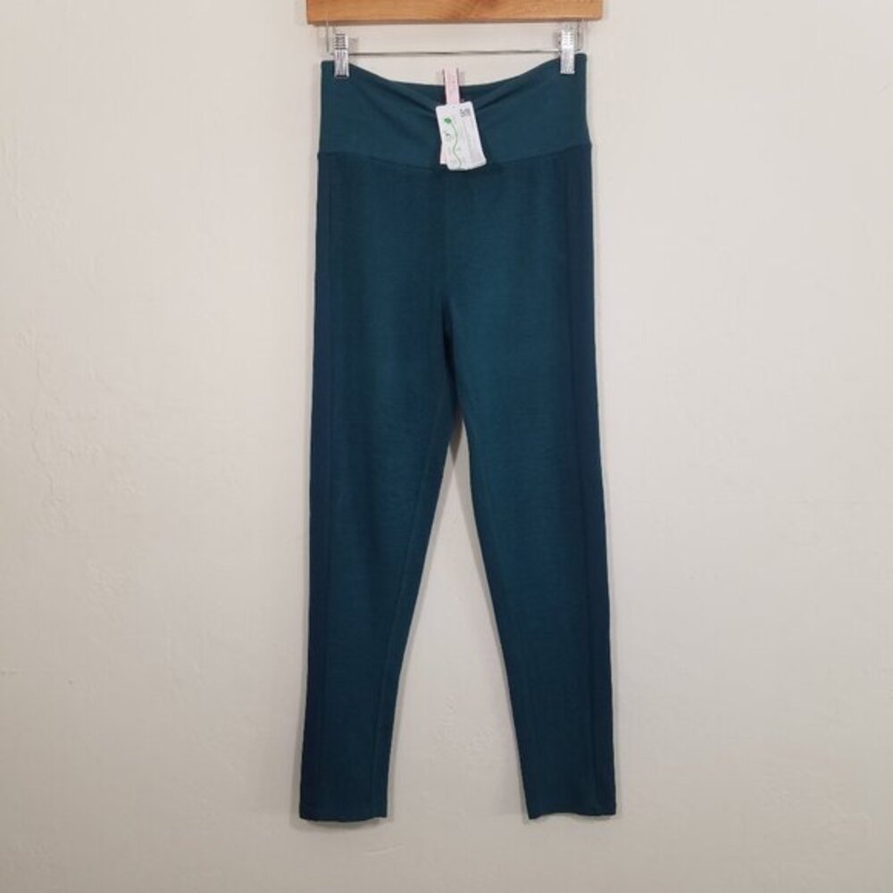 NWT PINK Victoria's Secret ON POINT High Rise Legging Pants Green Size M